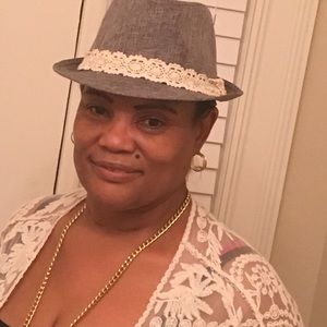 Meet your Posher, Cheryl